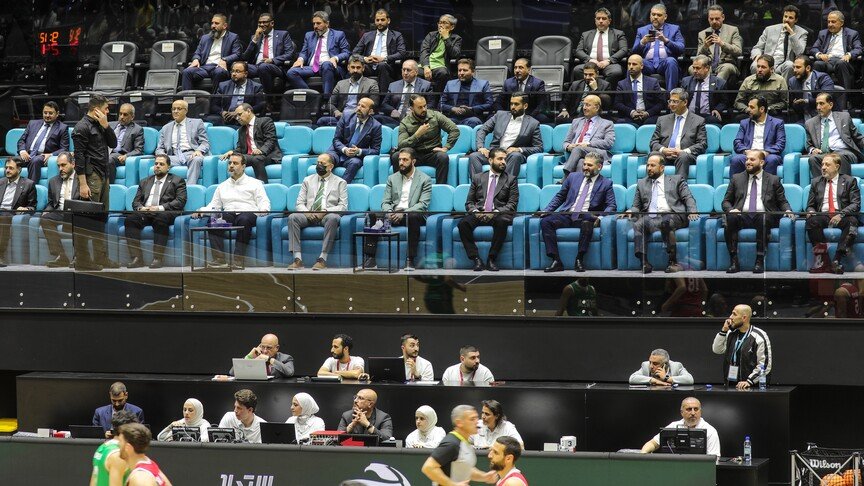 الرئيس السوري يفتتح صالة الفيحاء الرياضية
